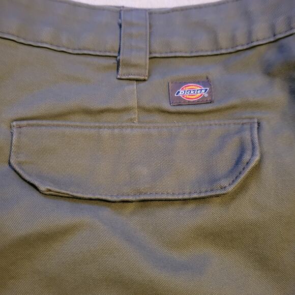 Dickies Women's Plus Size Relaxed Fit Stretch Cargo Straight Leg Pant size 24W - Picture 12 of 12
